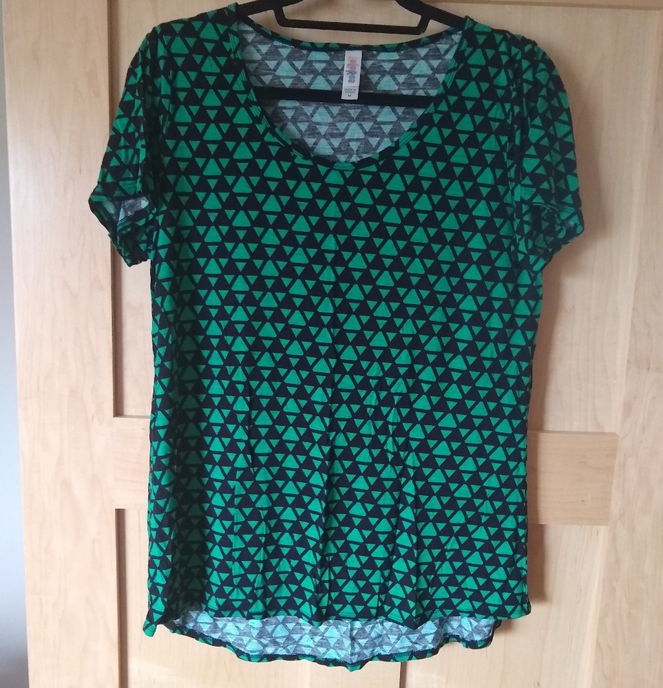 Lularoe top